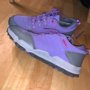 Teva Girls Hiking Shoes Size 4